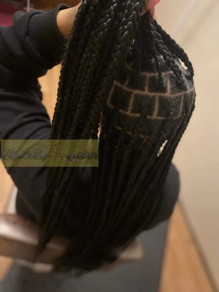 Medium Knotless Braids