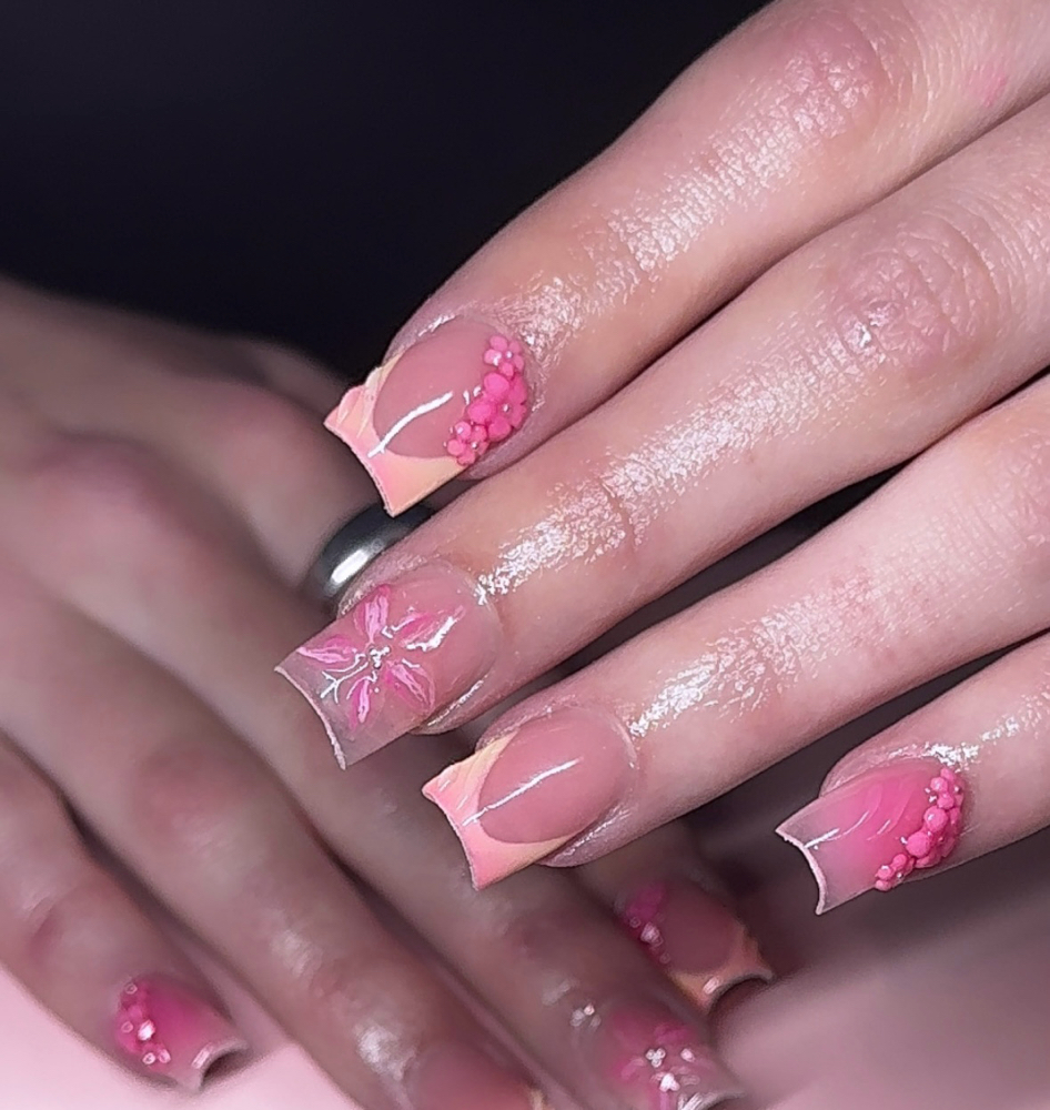 Short acrylic nails at nailsbyfabi in redondo beach, CA