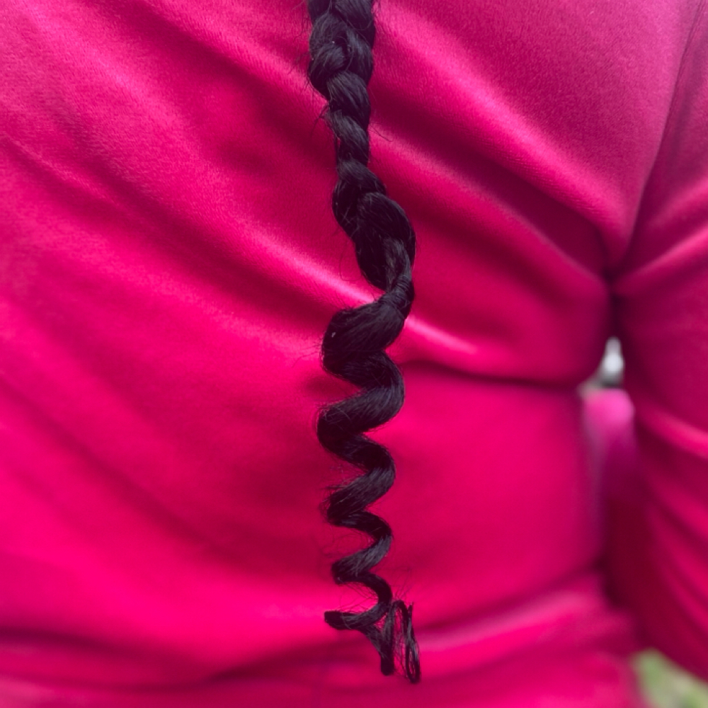 Curled Ends at Vaehdoeshair in Reading, PA