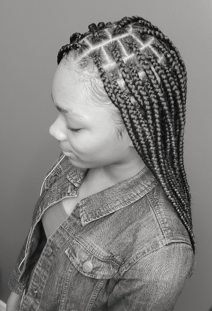 Knotless Braids (Medium)