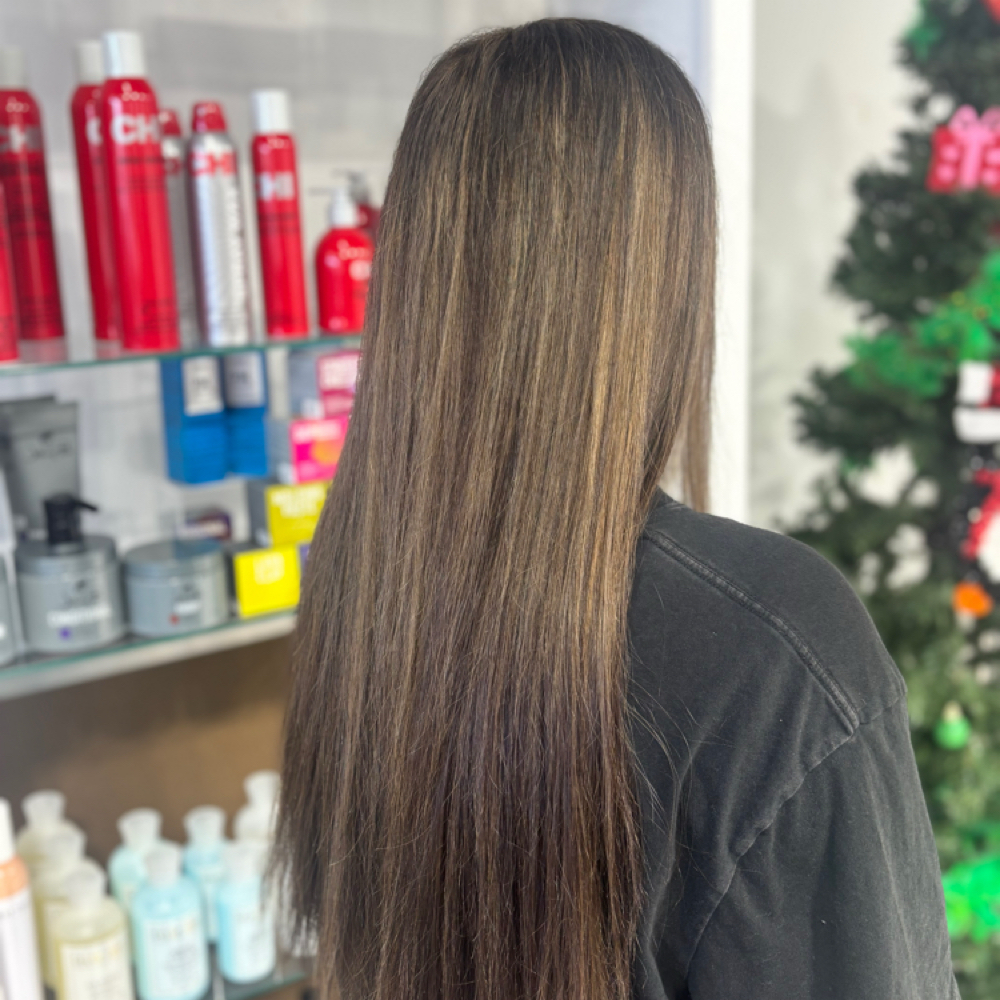 Partial Highlight at Bella Bri Beauty in San Antonio, TX