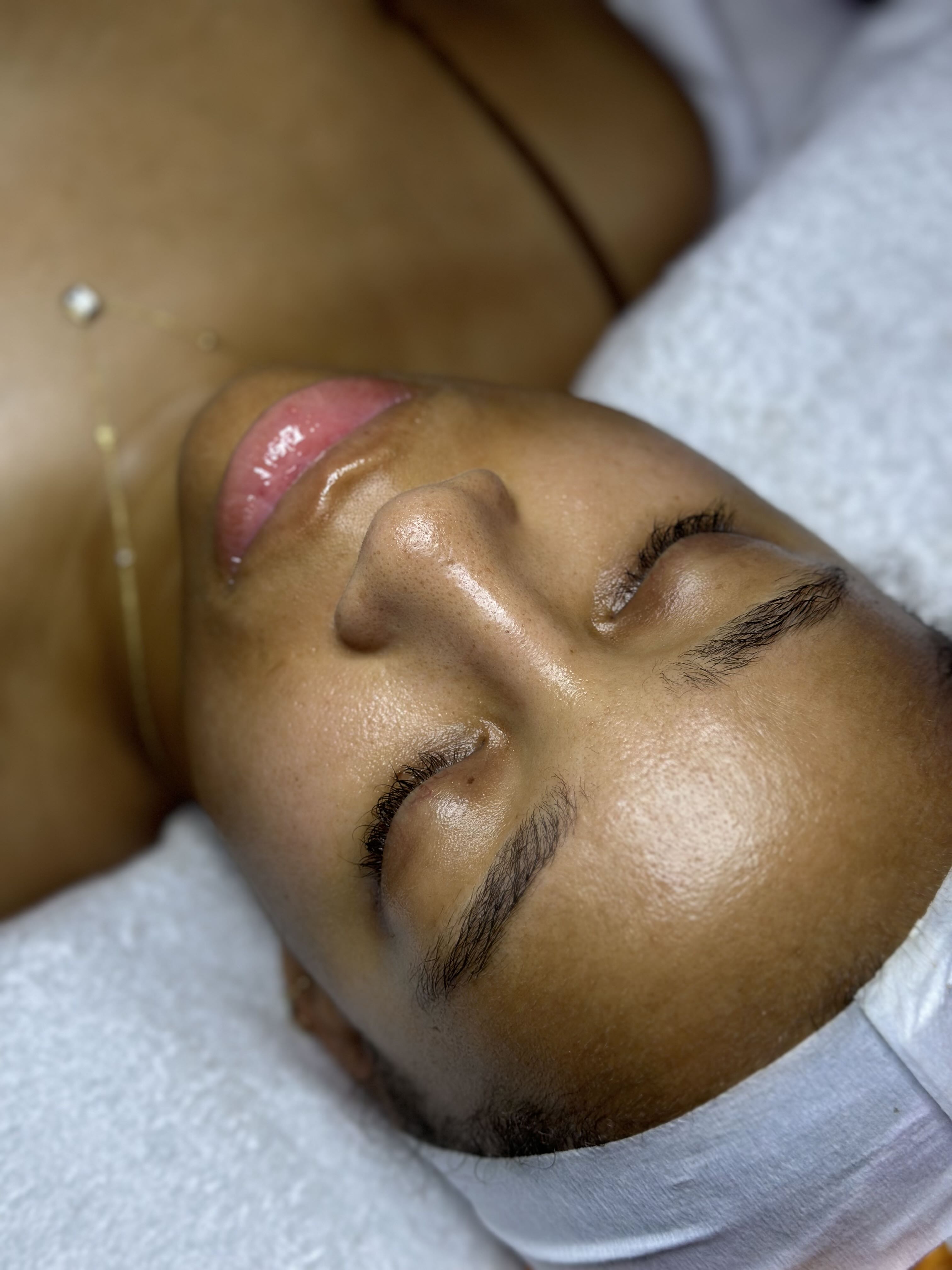 The Glow & Go Facial