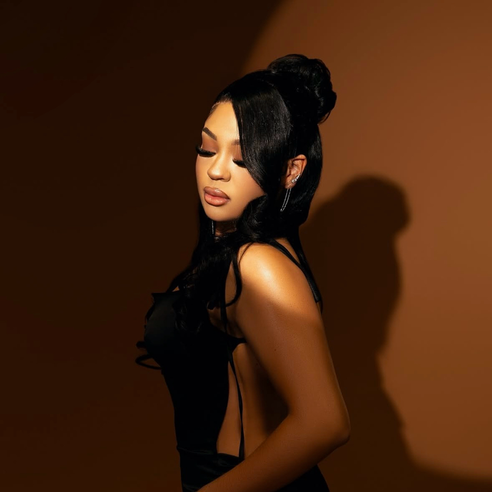 TK SIGNATURE GLAM