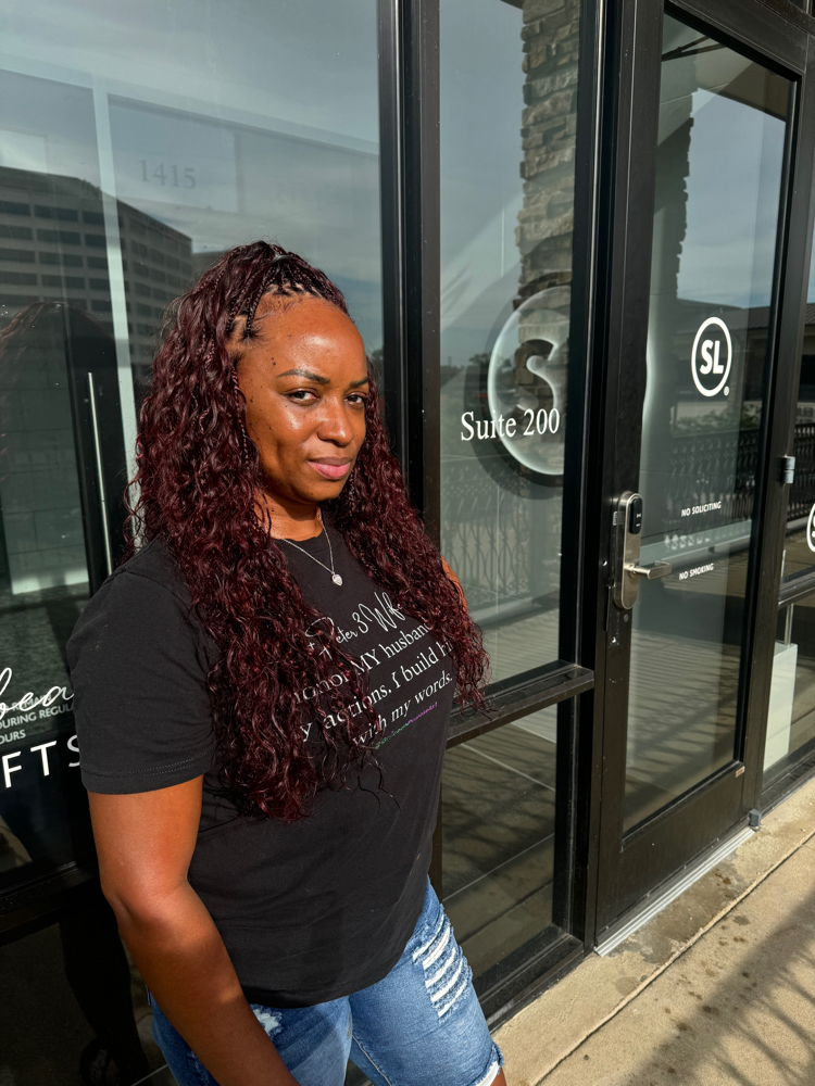 Boro /knotless at Fifi in Houston, TX