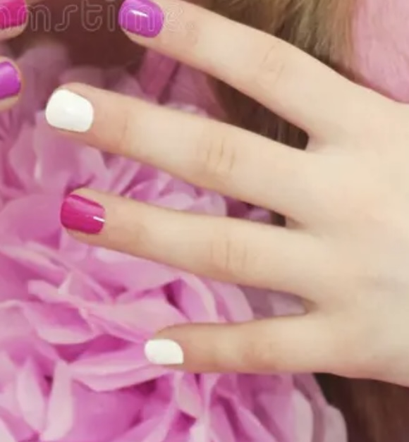 Girls Regular Polish Hands