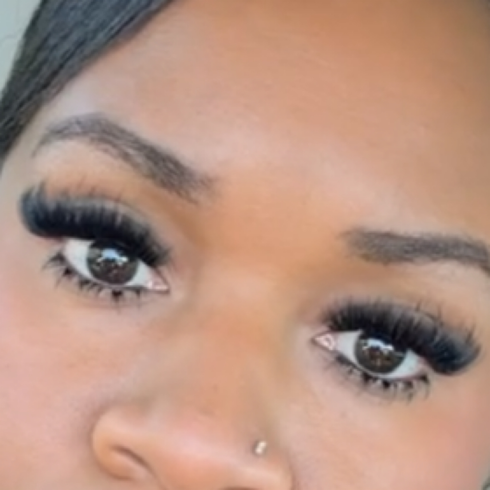Bottom Lashes at Bee Glam Society in Houston, TX