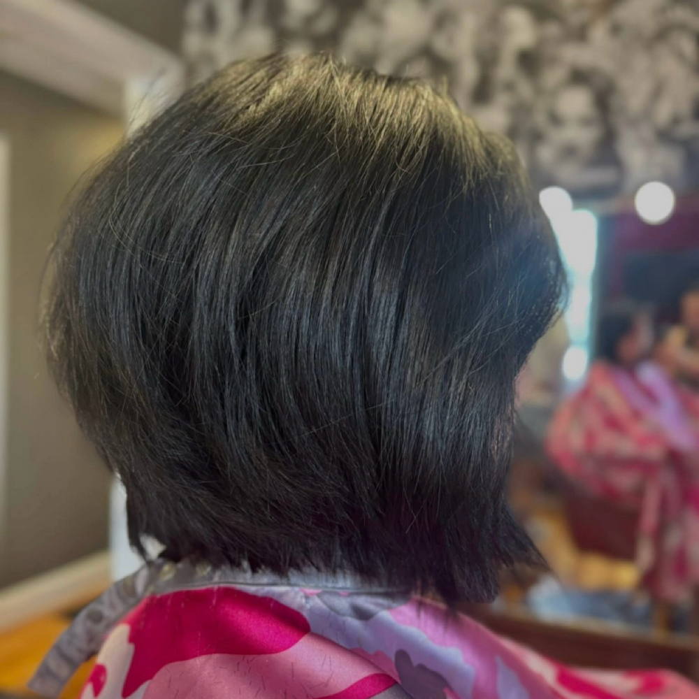 Womens Hair Cut at Olivia Nagel | Beauty Lounge in Lawrenceburg, IN