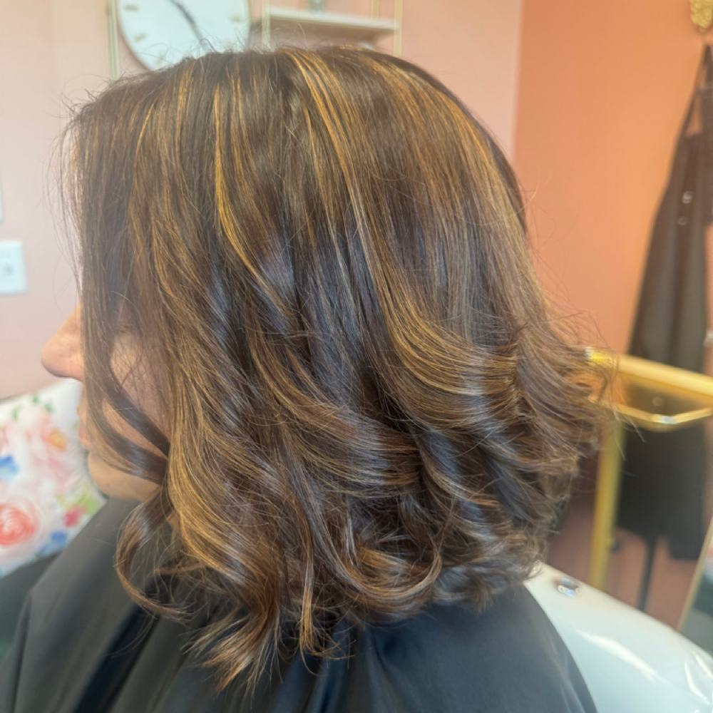 Women’s Short Haircut at Hair By Makelle in Chandler, AZ