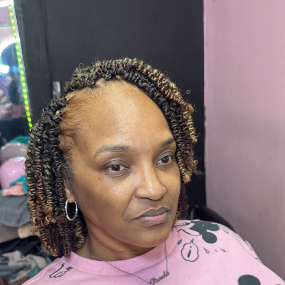 Crochet Service at Crowned By V in Chesapeake, VA