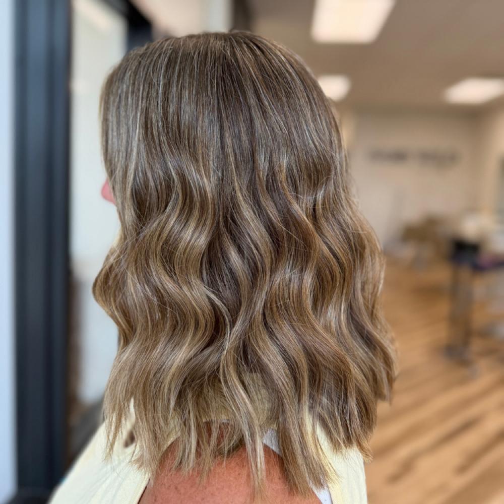 Root Touch Up at Ivory Wild x Lexy Redinbo in Lafayette, IN