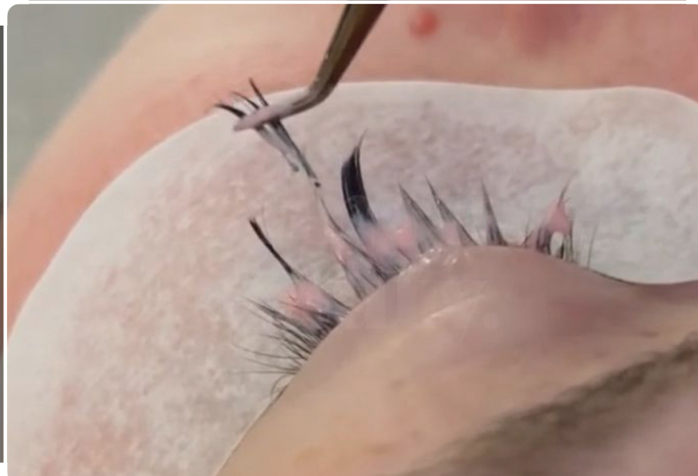 Lash Removal at Tiny Touch up’s,LLC in Palm Springs, FL