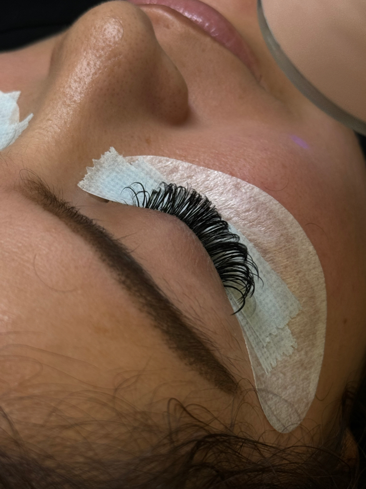 Lash Removal