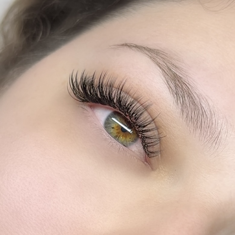 Volume Wispy Full Set