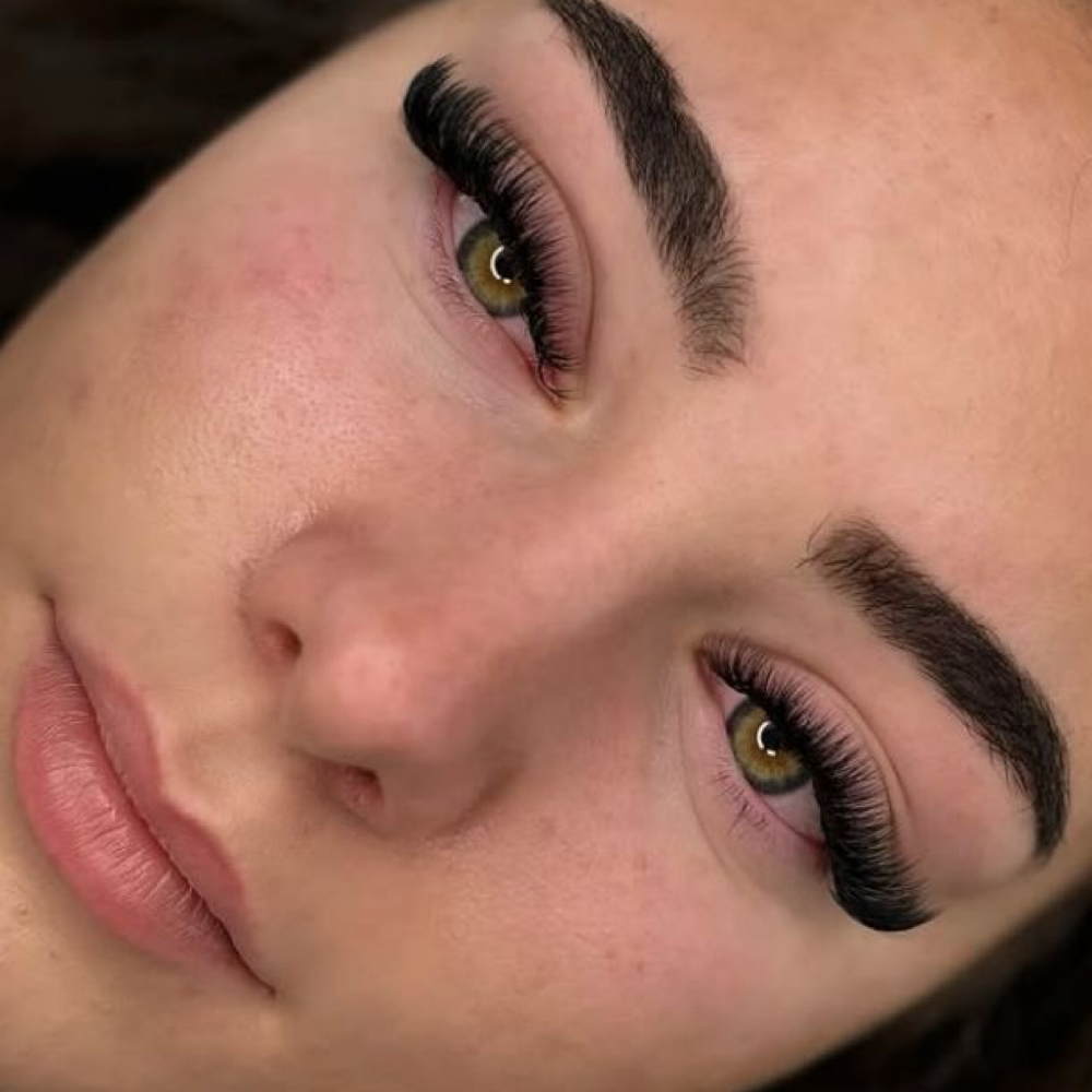 Volume Lash Extensions ✨ at Brow’s By Anna permanent make up studio& Brow design in Illinois, IL