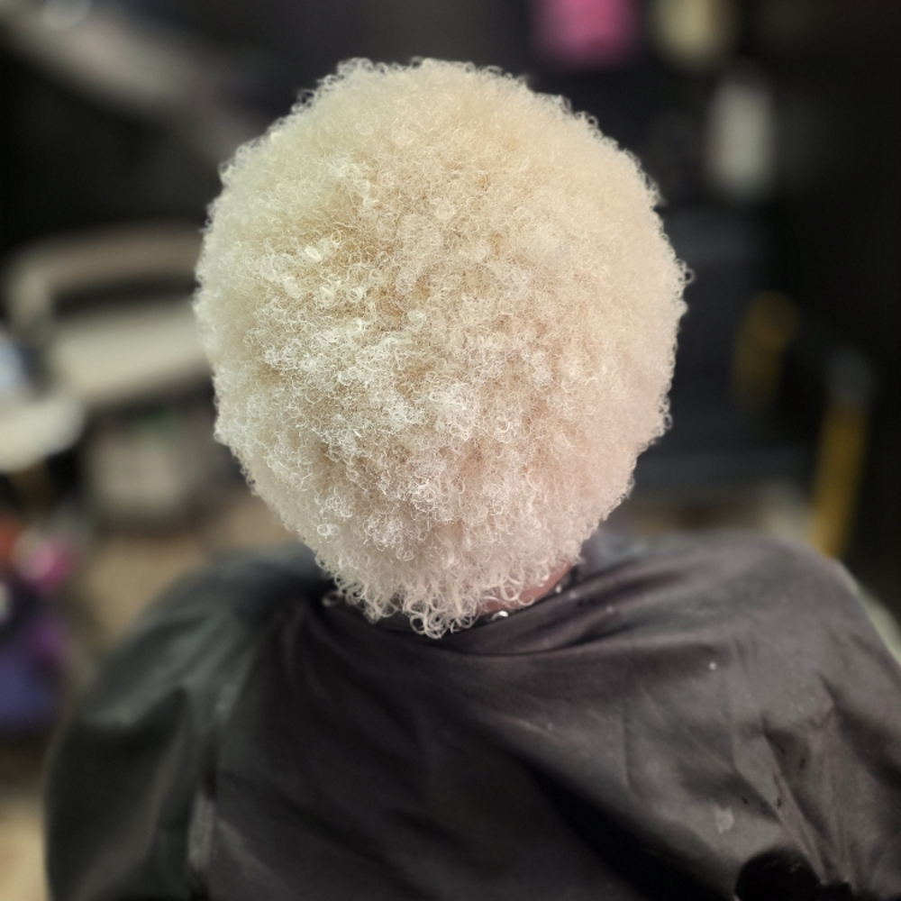 Pre - Lighten at Kai'Chanel Beauty Bar in Churchland Virginia, VA