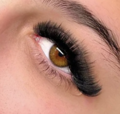 LASHES: Mega Volume Full Set