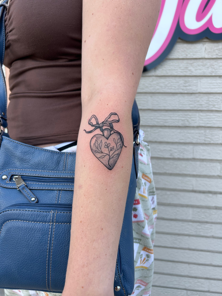 Under 2 Hour Tattoo