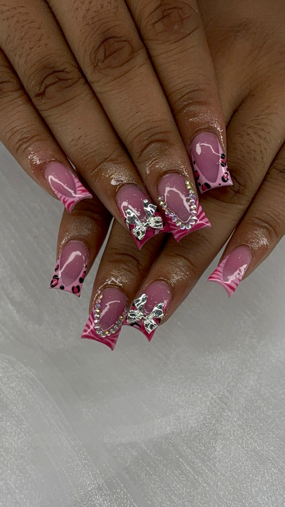 Medium Acrylic Full Set at Nici Did My Set in Falling Waters, WV