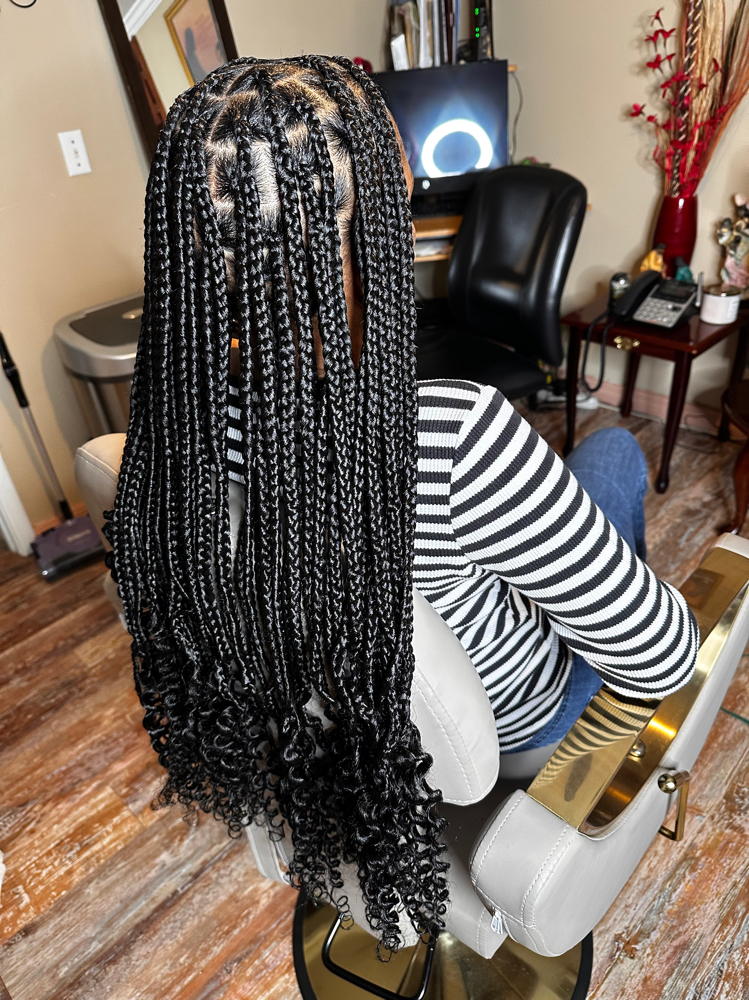 Medium Knotless Braids