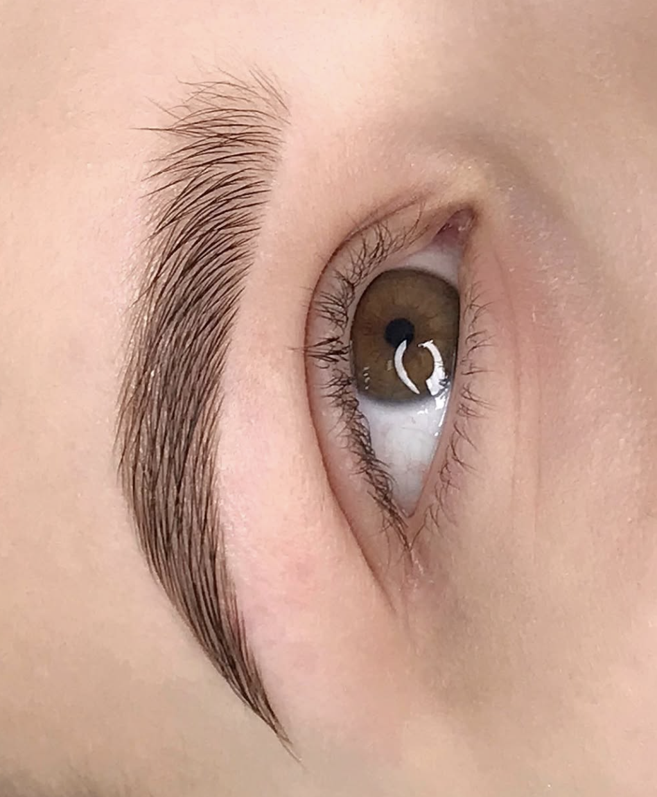 Brow lightening + shaping
