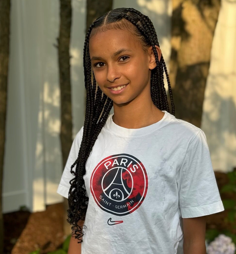 (Kids Only): Medium Knotless Braids