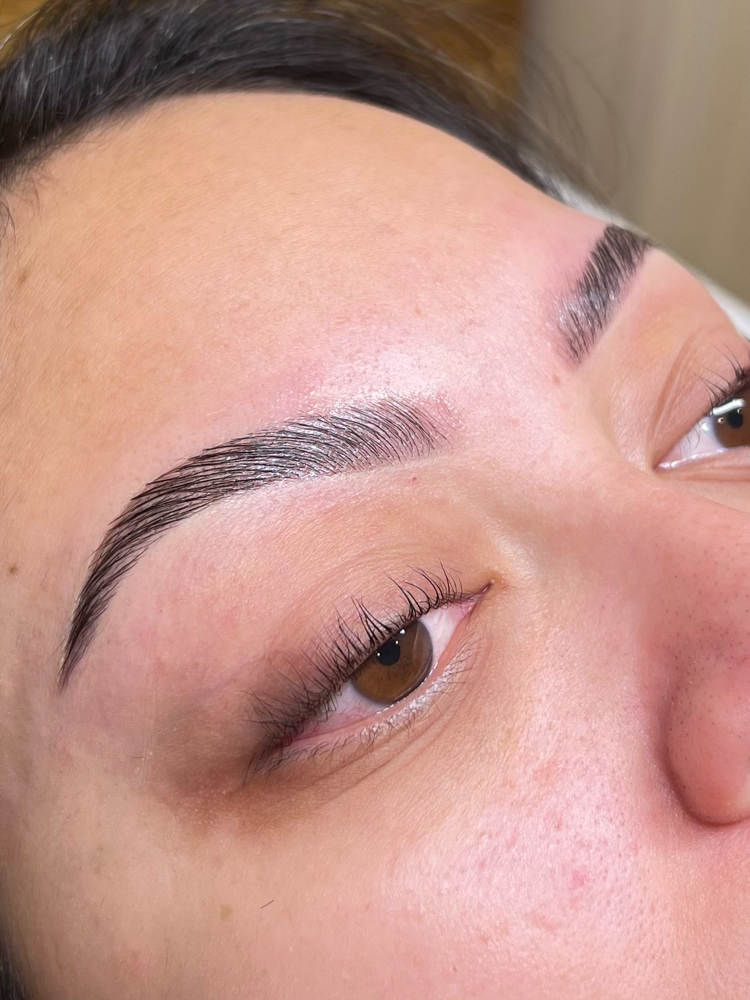 Brow Lamination & Sculpt with Tint