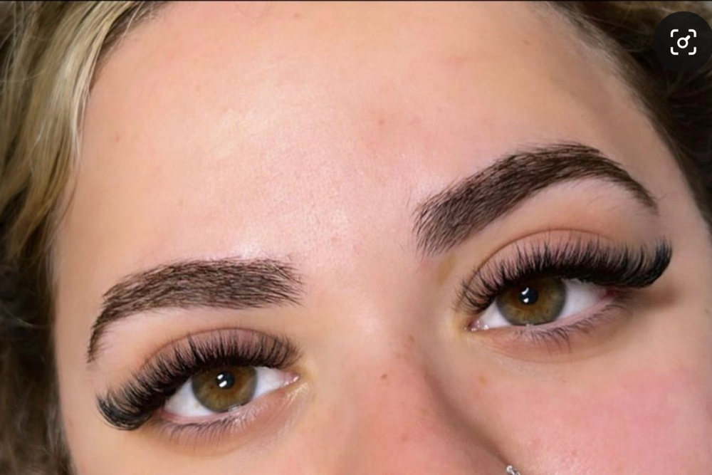 Hybrid Fullset Lashes at Tiny Touch up’s,LLC in Palm Springs, FL