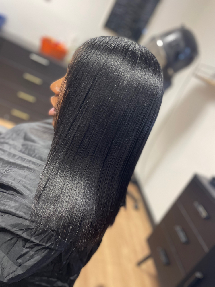 Silk Press W/ Wash And Blow Out