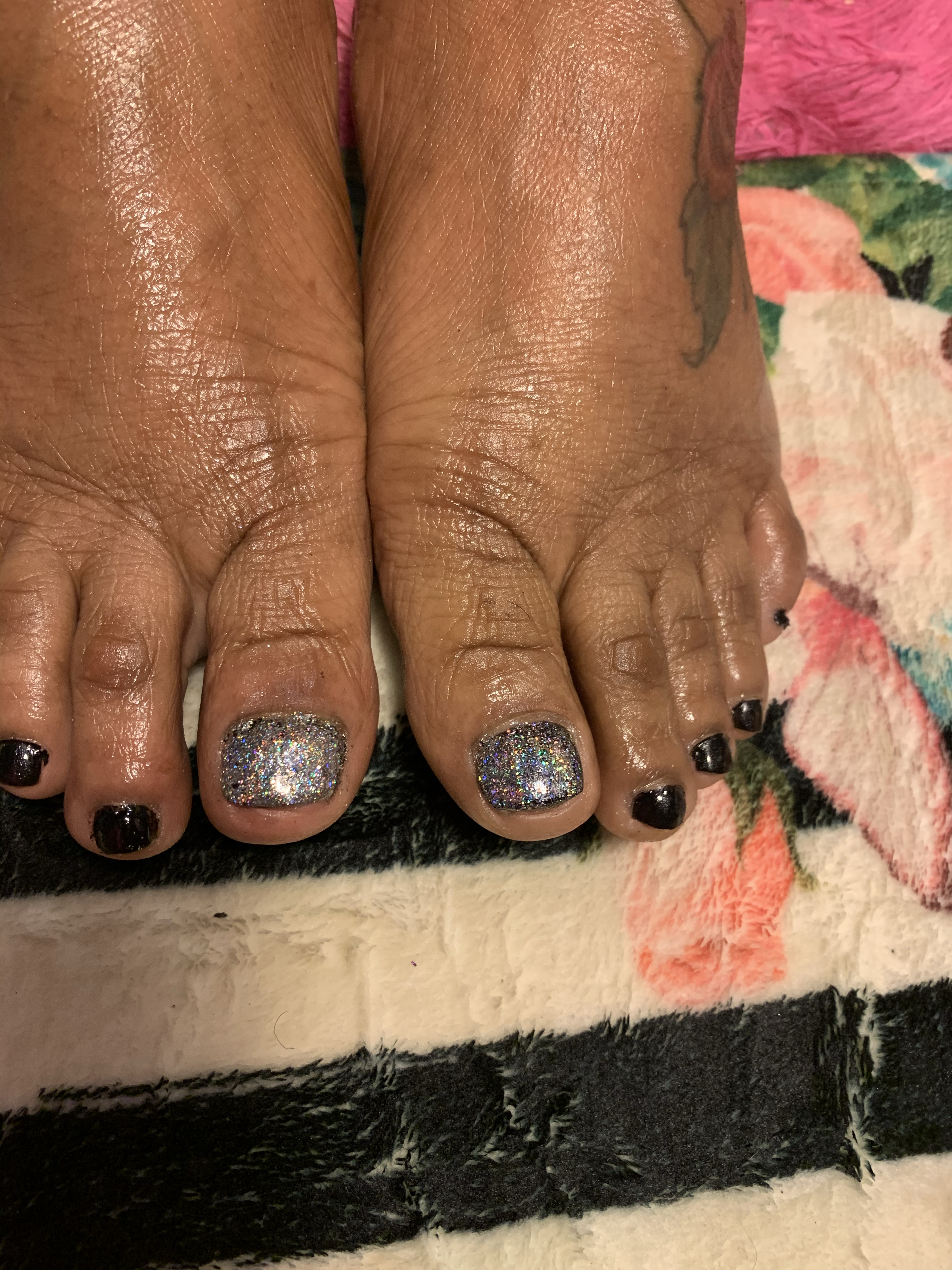 Artificial Toe Nails ( 2 BIg Toes)