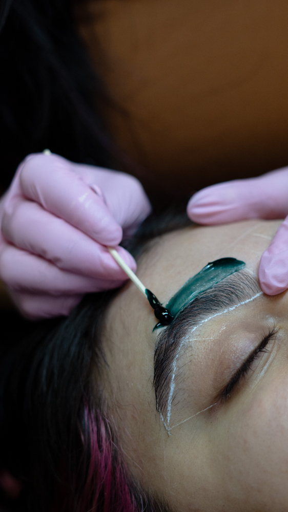 Brow Wax 💫