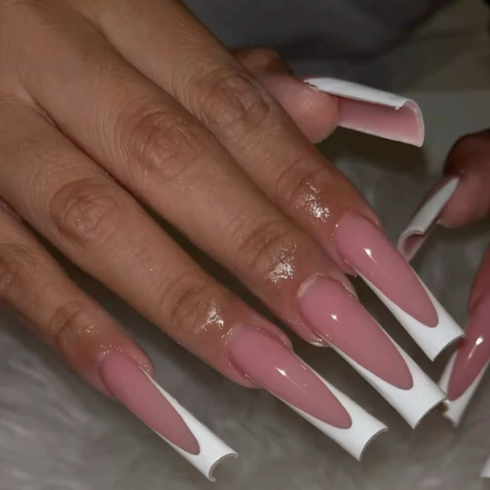 Long Acrylic at Beauty Blvd.