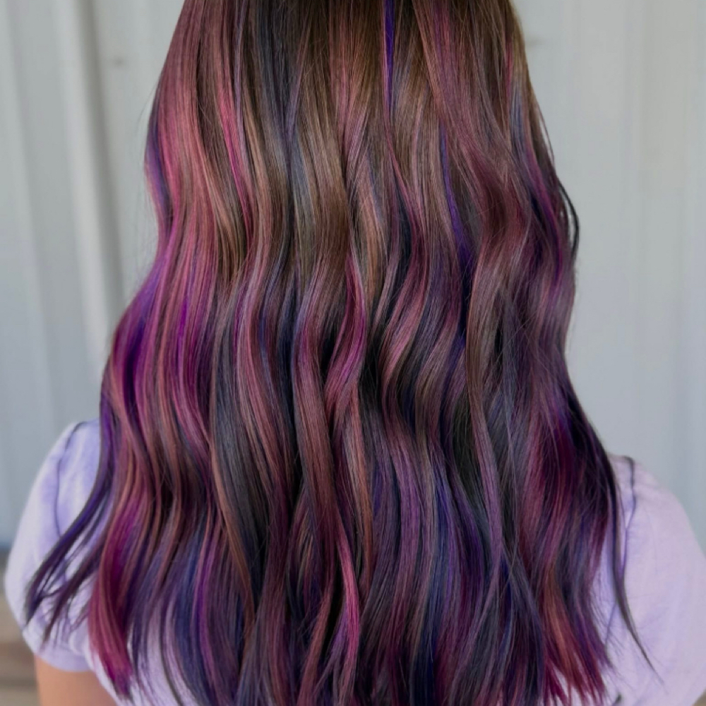 Vivid Color Highlight at The Rooted Mane in hustonville, KY