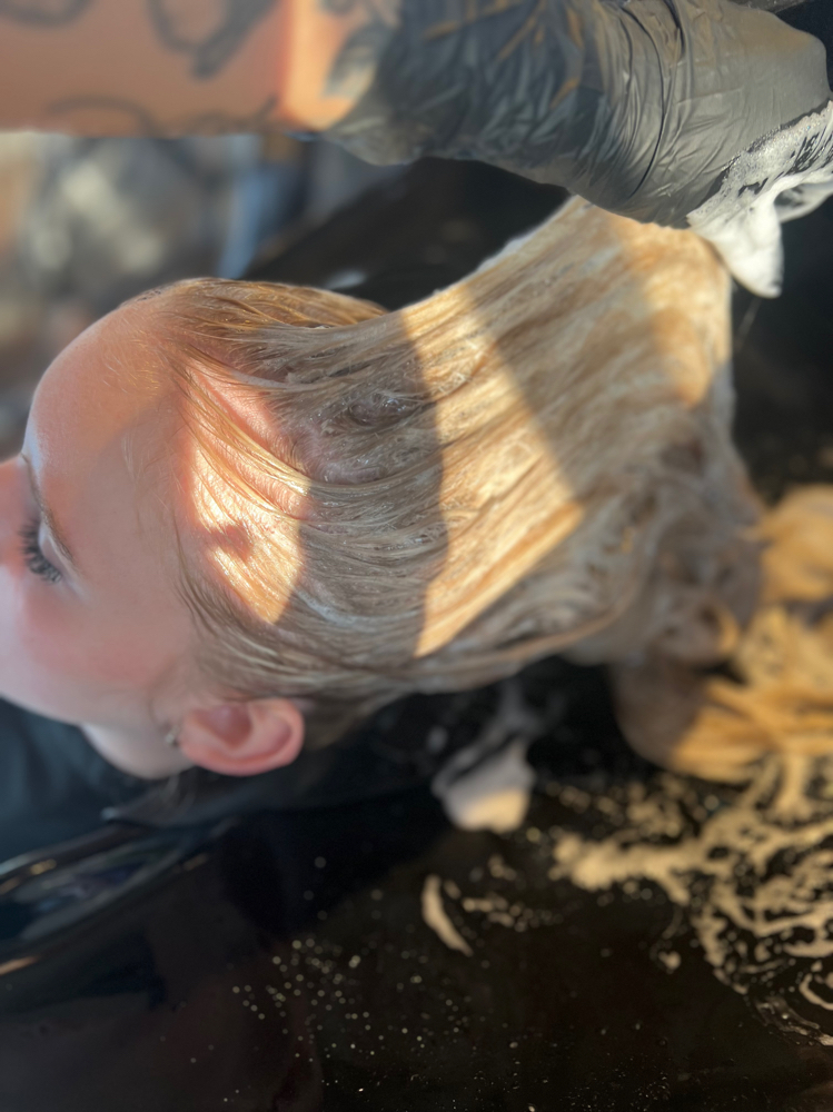 Deep Conditioning at Raylea Gardipee in Wasilla, AK