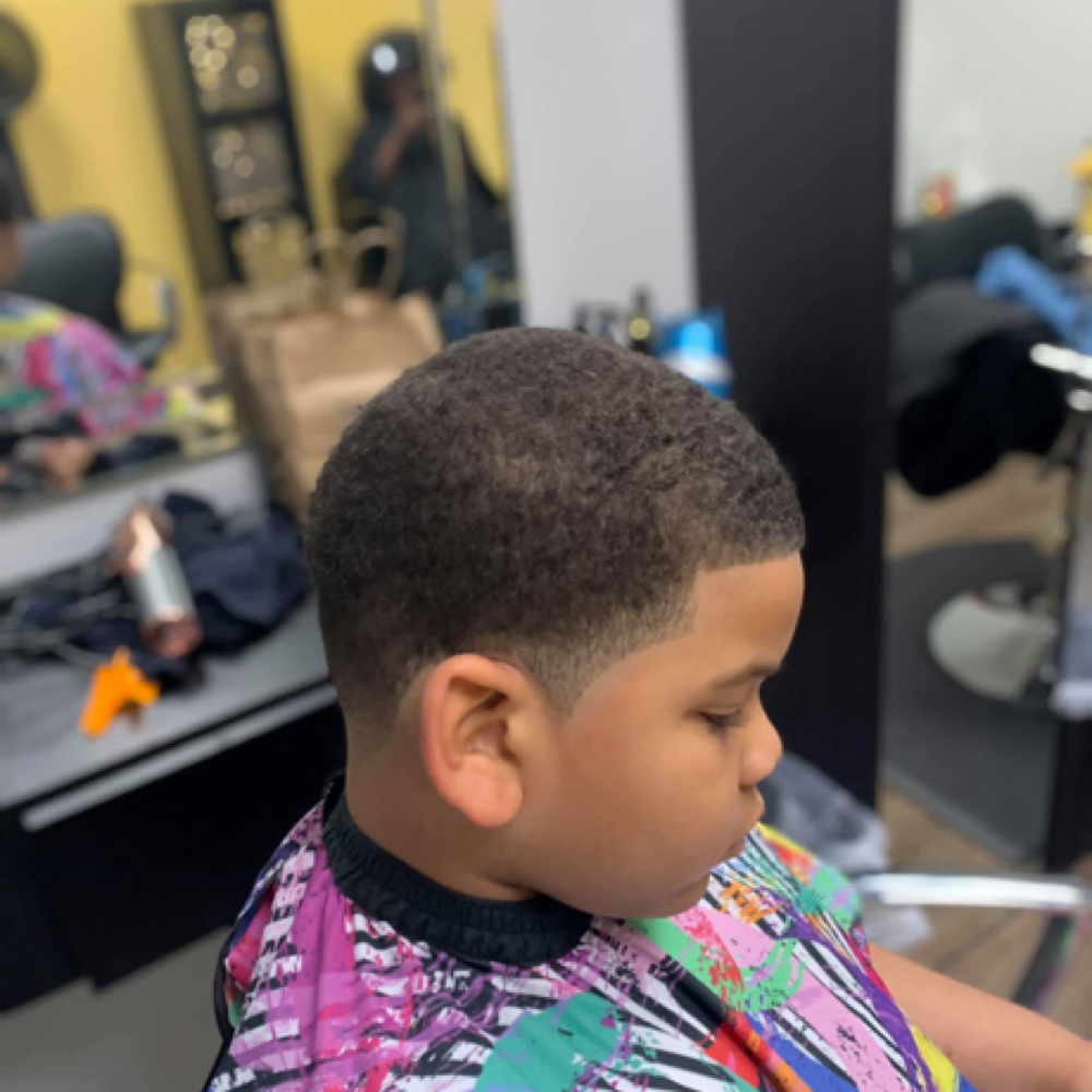 Clipper Cut at Salon 8-Sixty in 28262