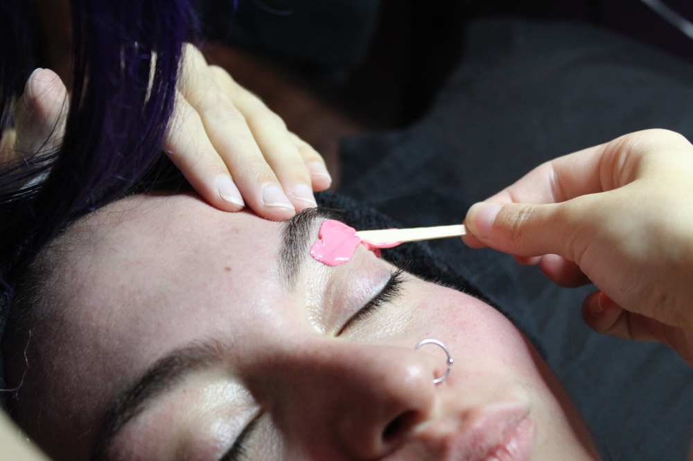 Eyebrow Wax