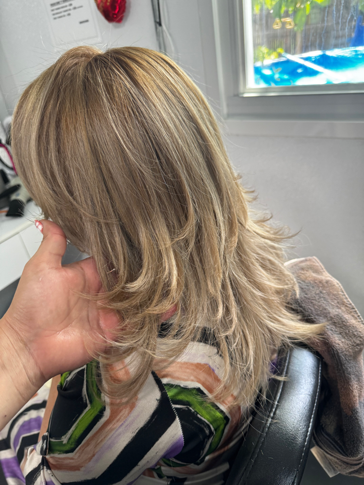 Baño De Color at Bianca’s Beauty Salon in Miami Gardens, FL