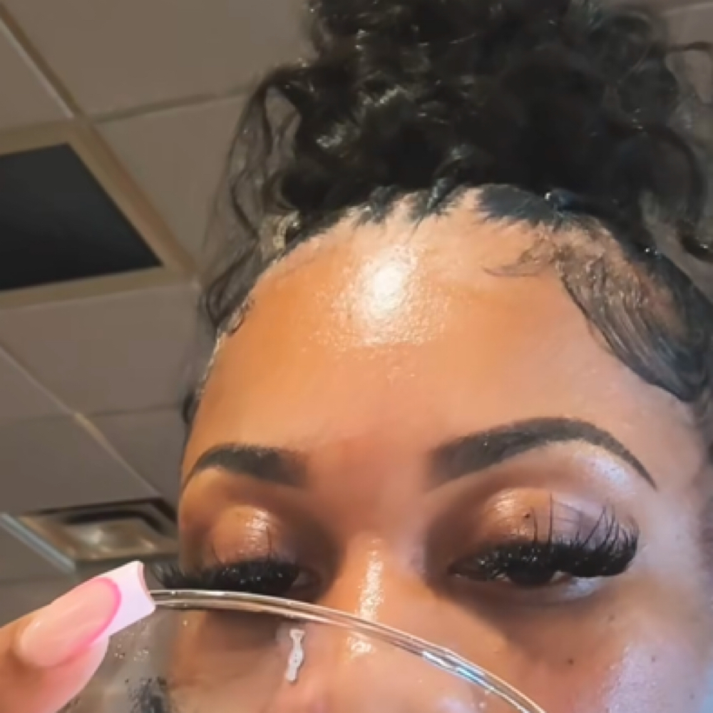Powder Ombré Touch Up at Beauty Fatale in Cleveland, OH