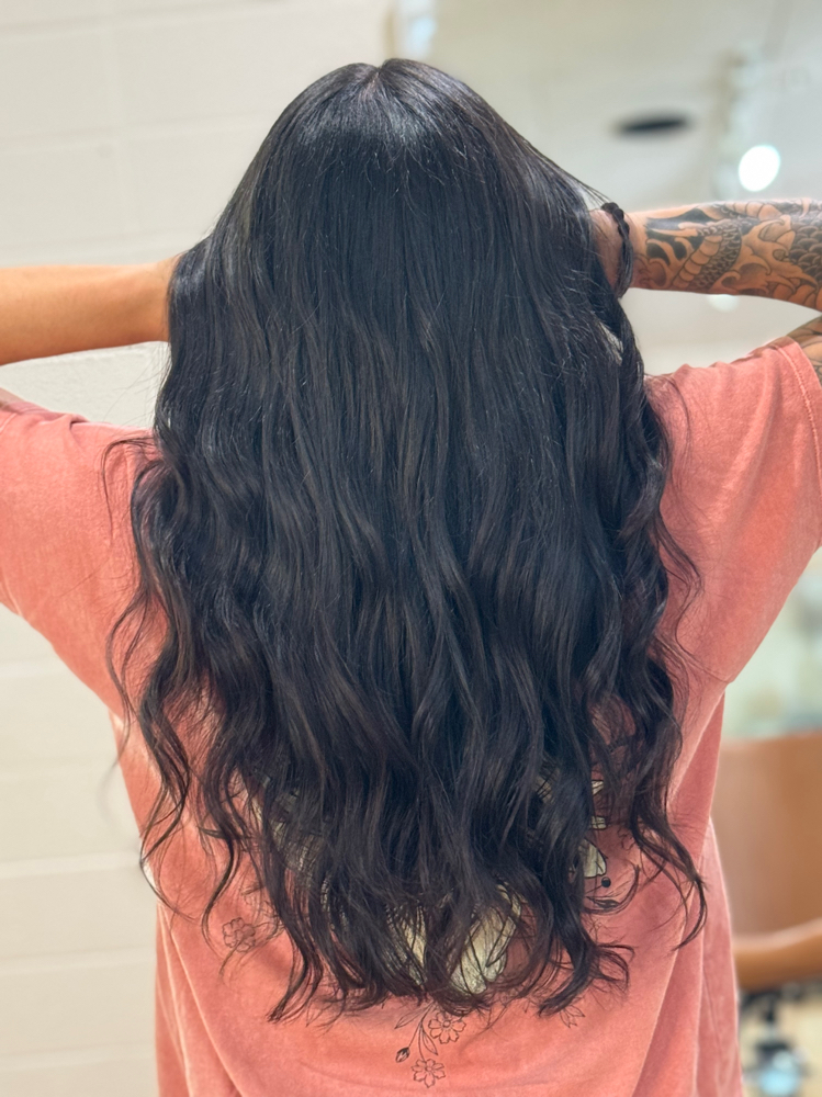 Shampoo, haircut and blowout/curl