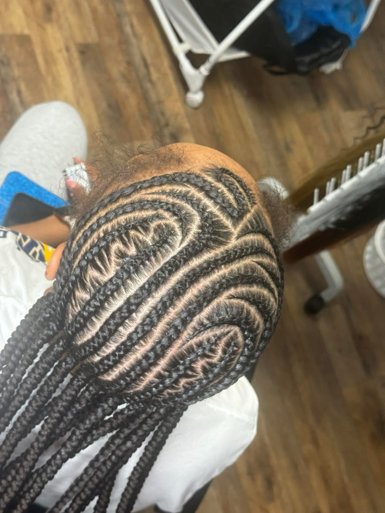 Freestyle Straight Backs at HerKrown in Springfield, OH