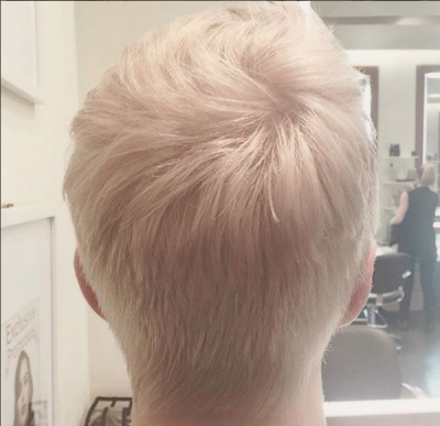 Full bleach and tone consultation