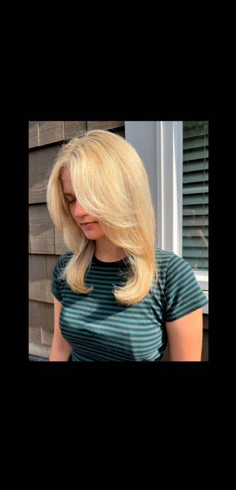 Full Foil Highlight at Lex Beautty in Bridgewater, MA