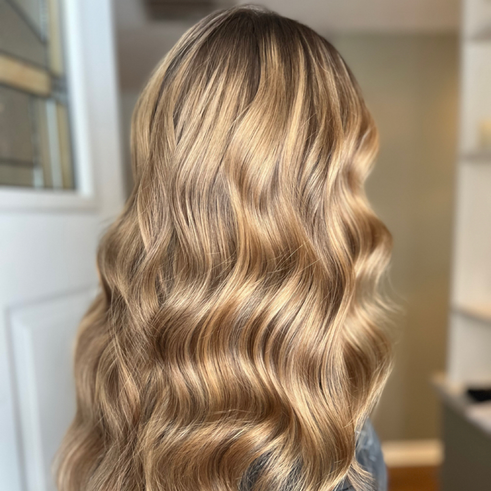 Full Lowlight at Theblondebarbiee in Alma, MI