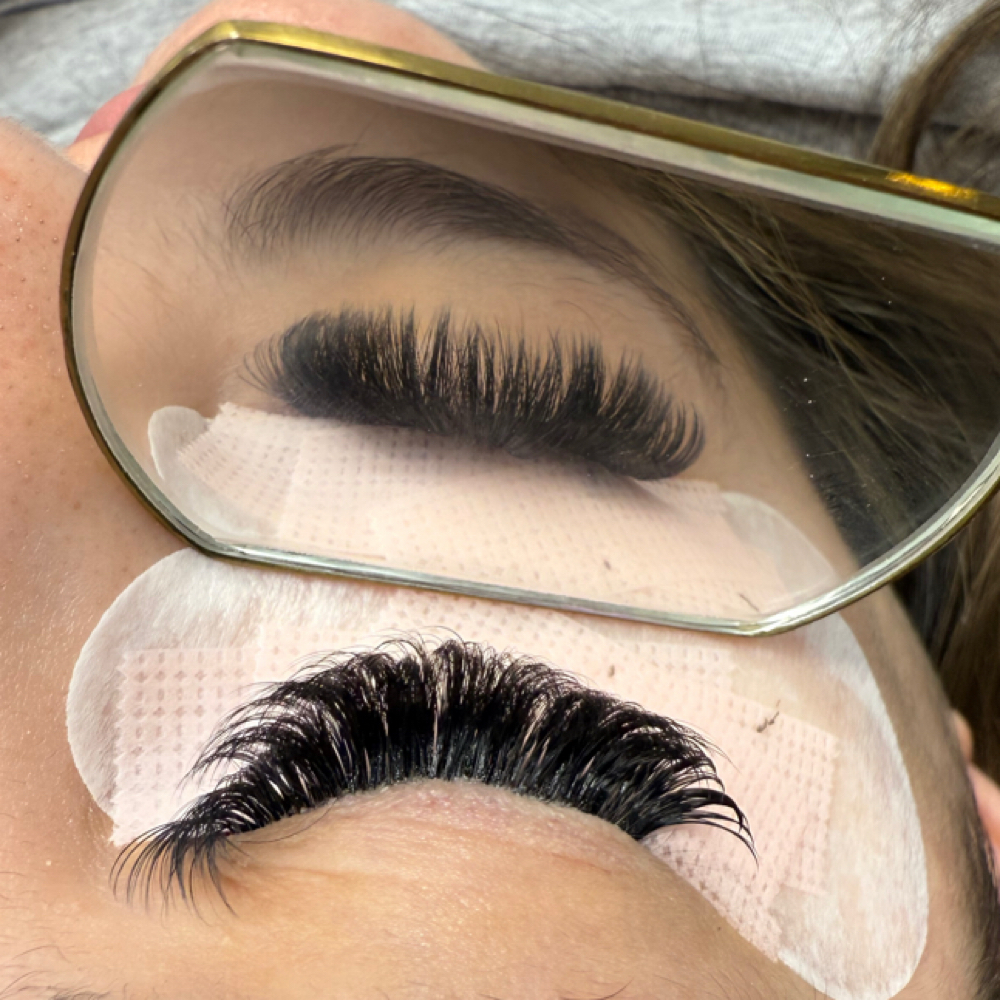 Mega Volume Lash Fill at Banks Beauty Bar in Dallas, TX