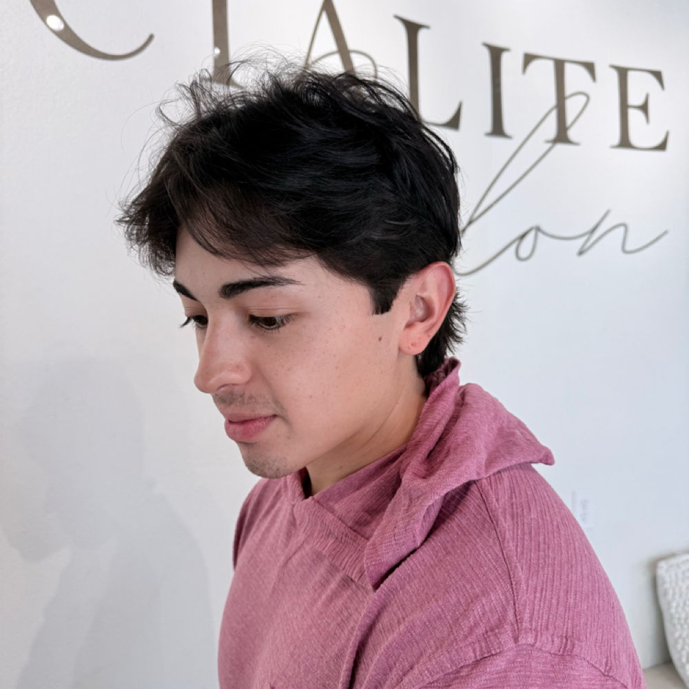 The Essential Cut at Be The Light Beauty Lounge in Texas, TX