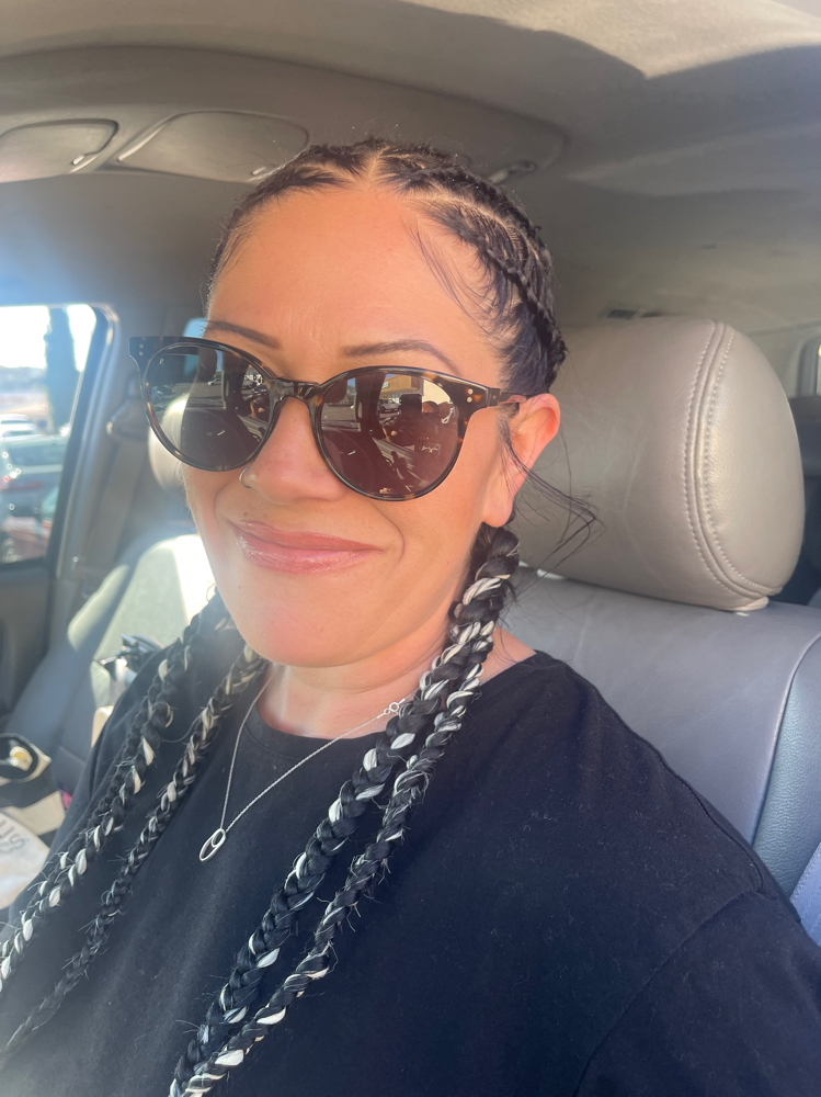 Woman's Corn Rolls