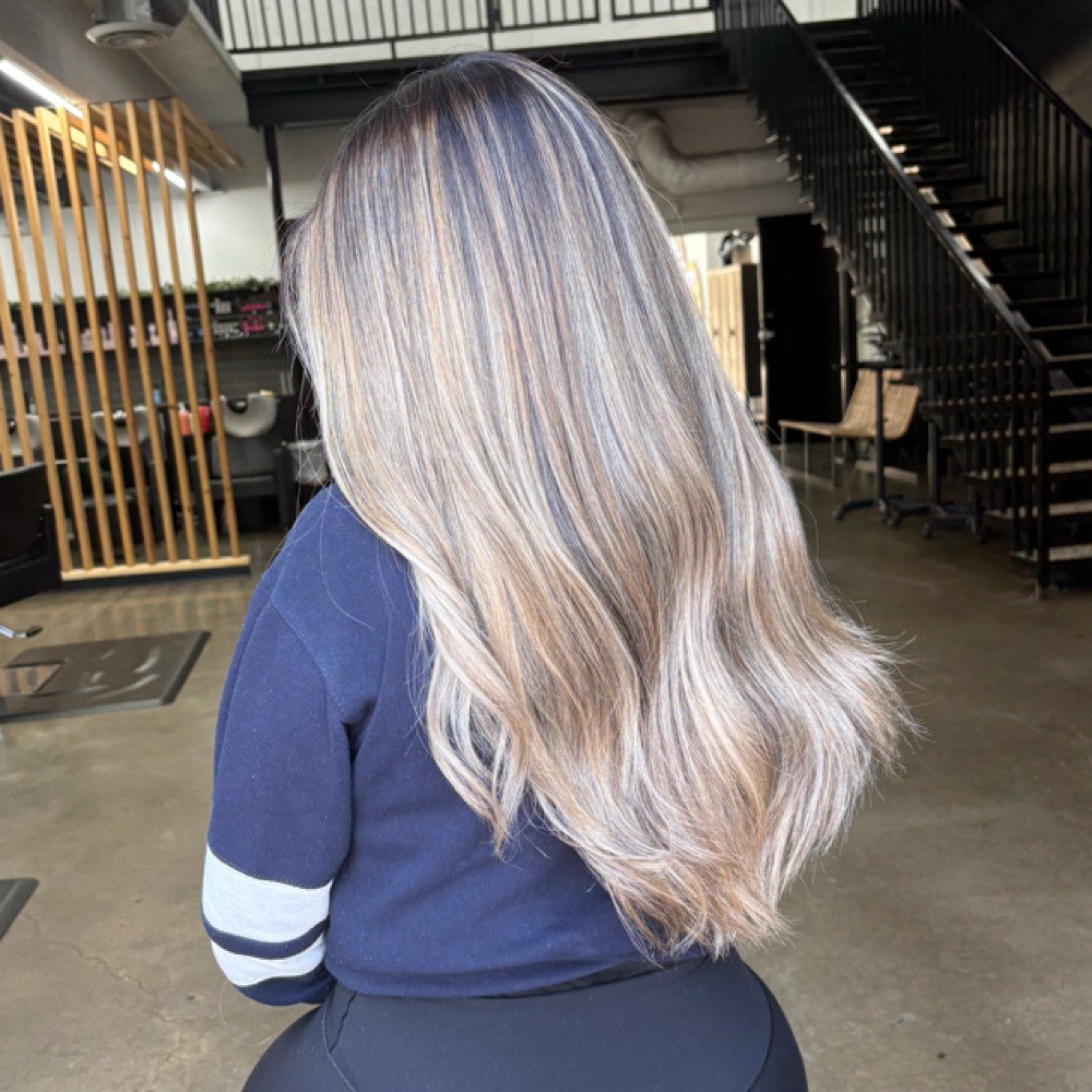 Full Highlight/Babylights at Valorelle Beauty Co in Arlington, TX