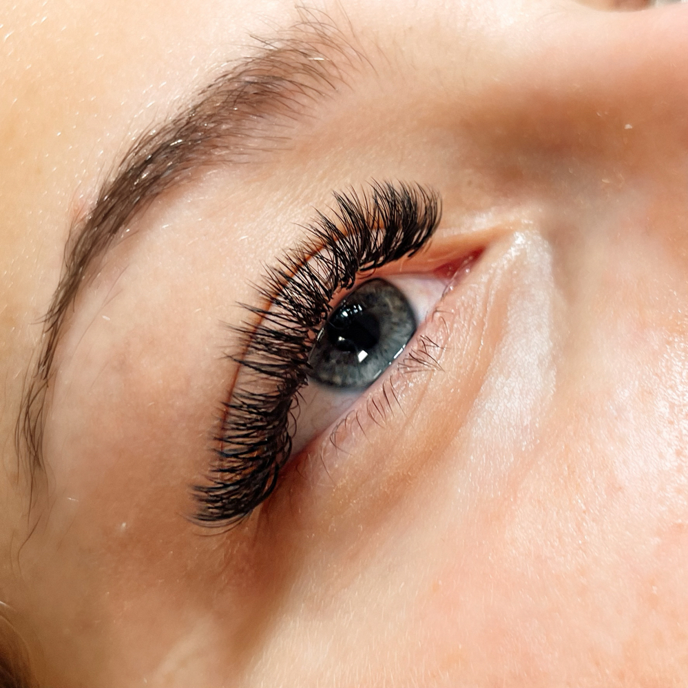 Hyrid Full Set Eyelash Extensions