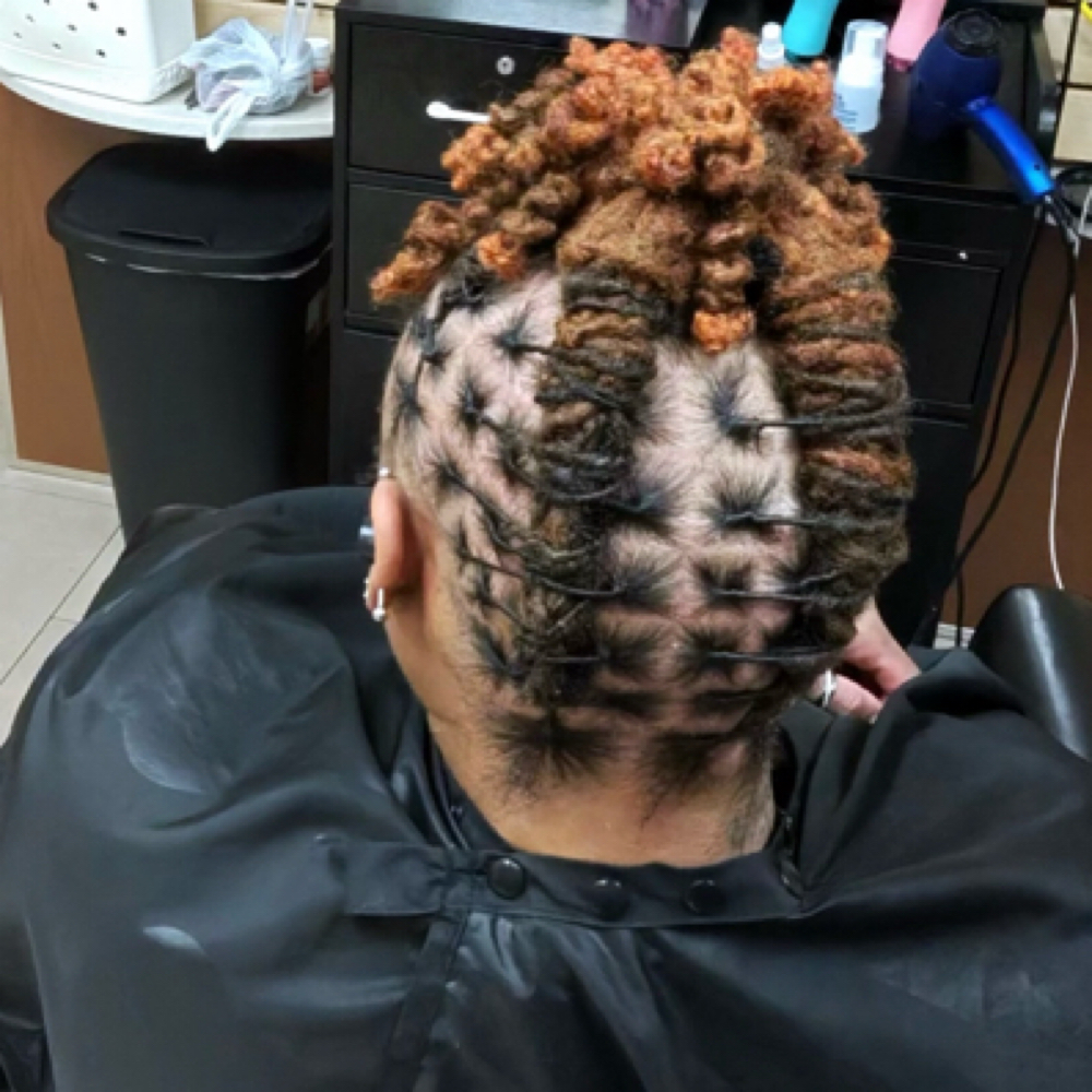 Shampoo + Retwist (MEDIUM) at Loc’d Ends in Southaven, MS