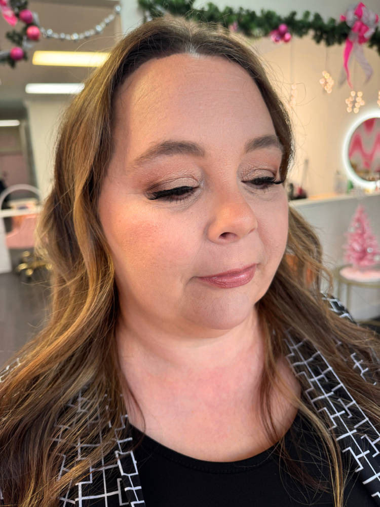 Full Makeup + Curls