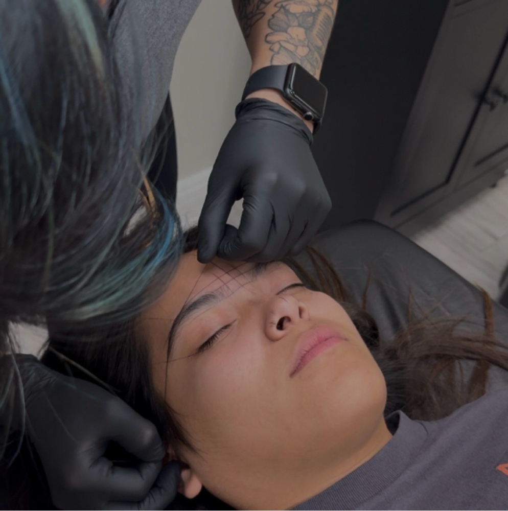 Brow Wax + Mapping (No Tint) at Beauty by Gloria in McAllen, TX